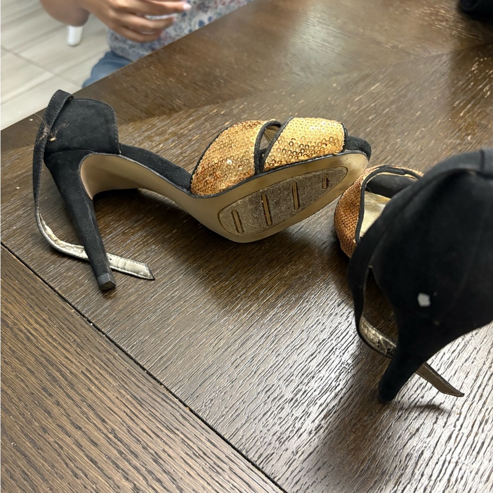 Elegant Black and Gold Women's Heels